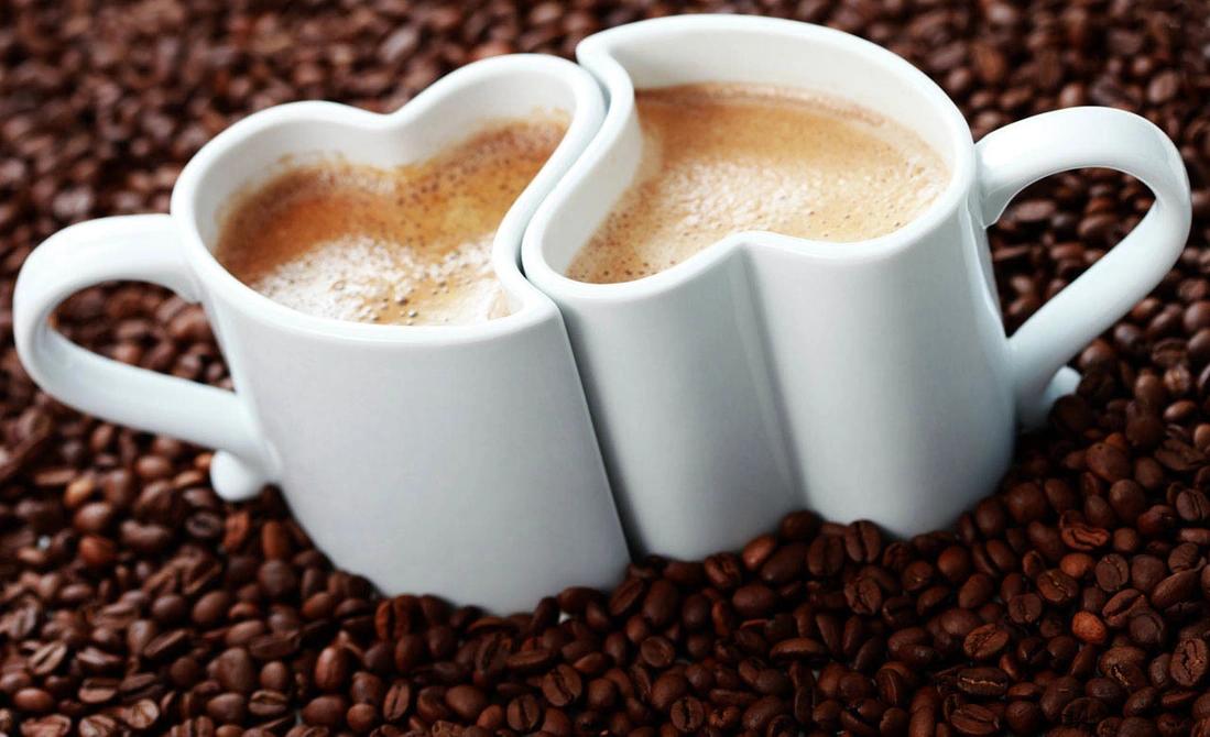В день святого Валентина заварите утренний кофе для двоих, добавьте немного нежности, ложечку любви и наслаждайтесь праздником!