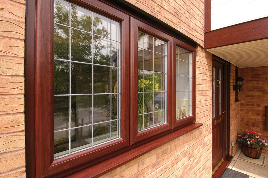 Цветные металлопластиковые окна с наружной ламинацией Цветные металлопластиковые окна с наружной ламинацией