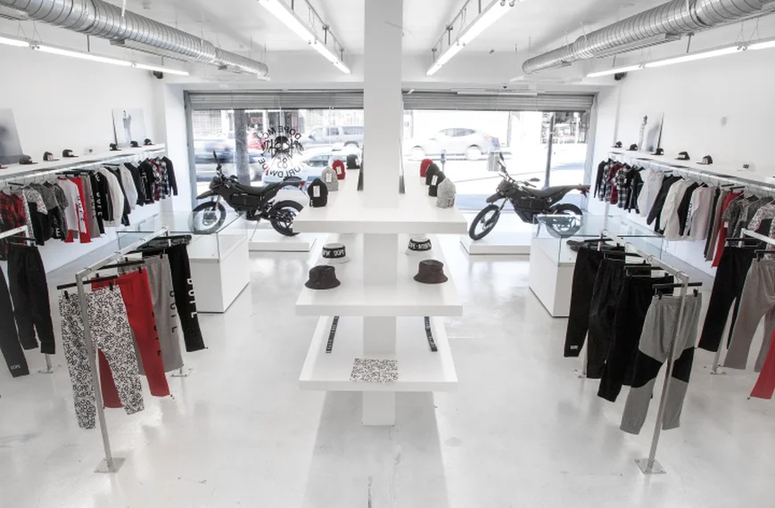 Дизайн магазина мужской одежды DOPE. Лос-Анджелес