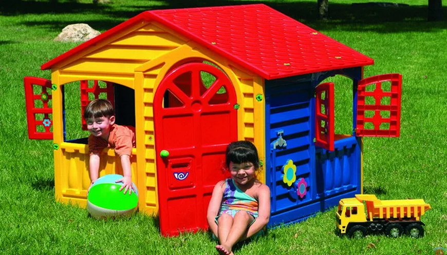 Яркие насыщенные оттенки привлекают и располагают к игре