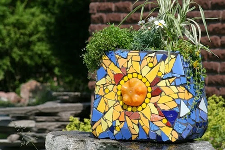 Садовая мозаика