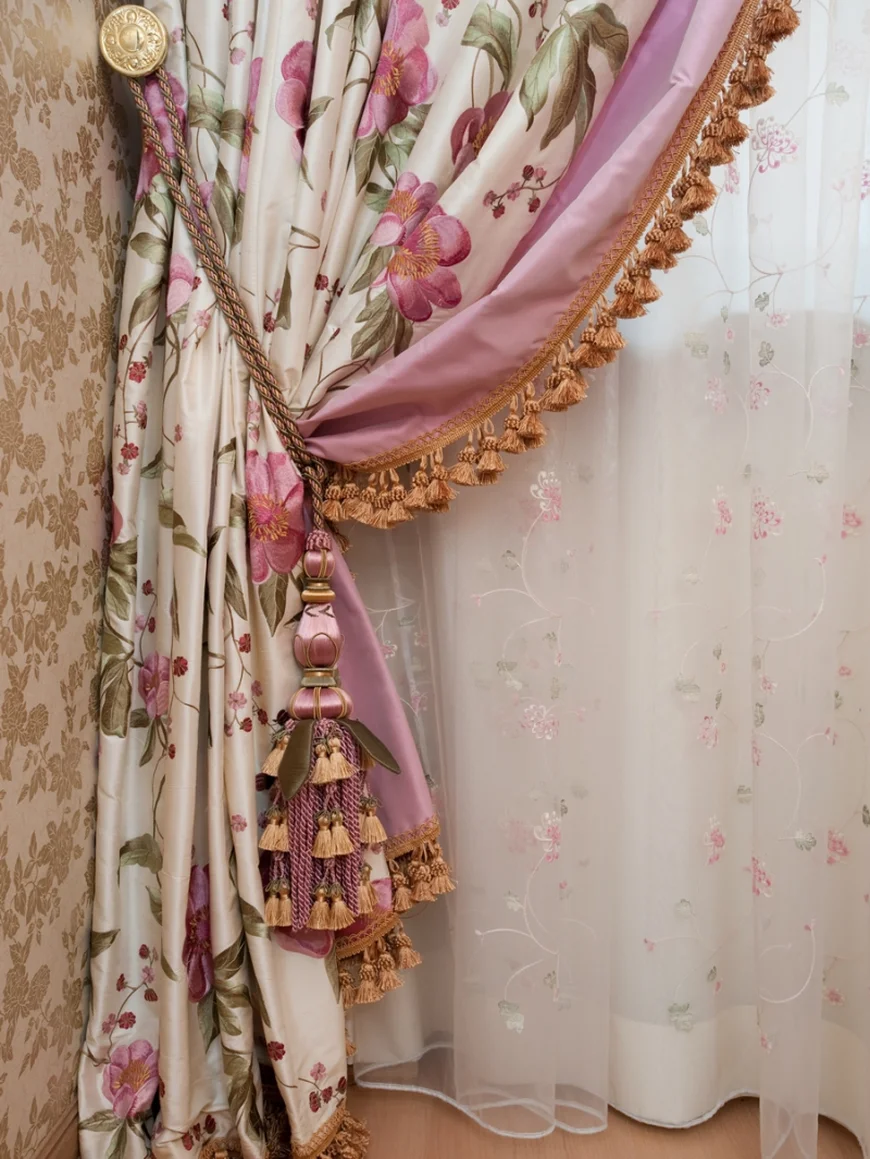 Кисти в романтическом стиле