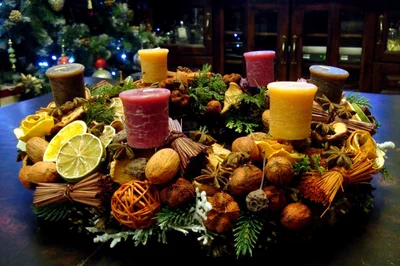 Новогодний декор своими руками