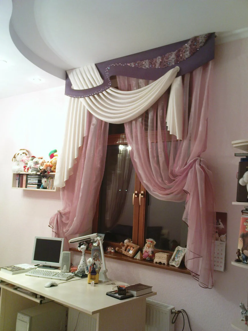 Комбинированный ламбрекен