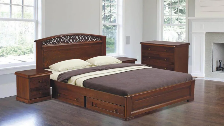 Комплект в спальню из ясеня в классическом стиле - "Симфония"