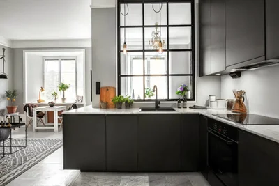 Черный кухонный гарнитур