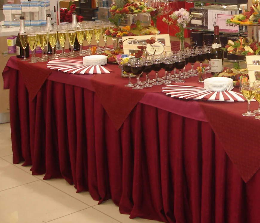 Юбка для банкетного стола