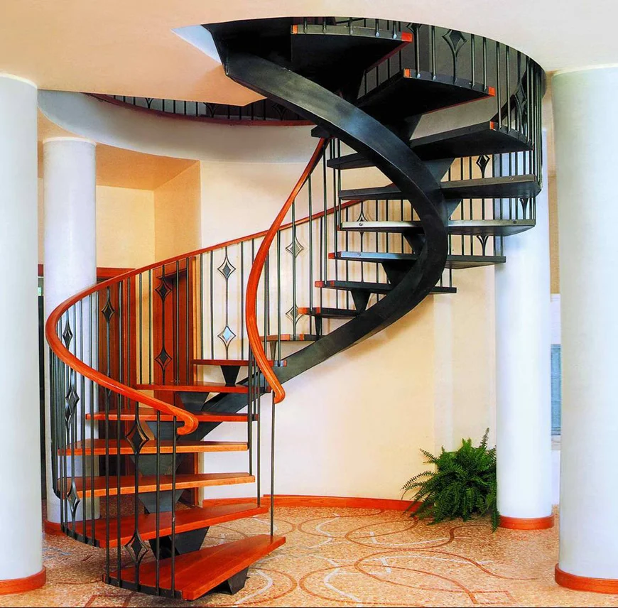 По проектным планам можно точно просчитать параметры лестницы и расход материалов для ее изготовления. 