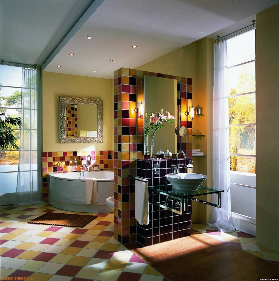 Зонирование ванной комнаты с помощью гипсокартонной конструкции, кардинально изменило интерьер.