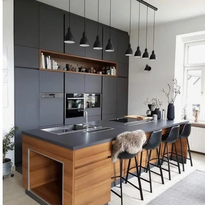 Современная кухня в черном цвете.