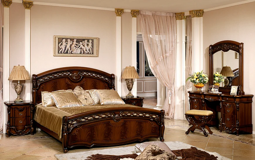 Красивая кровать-центральный элемент