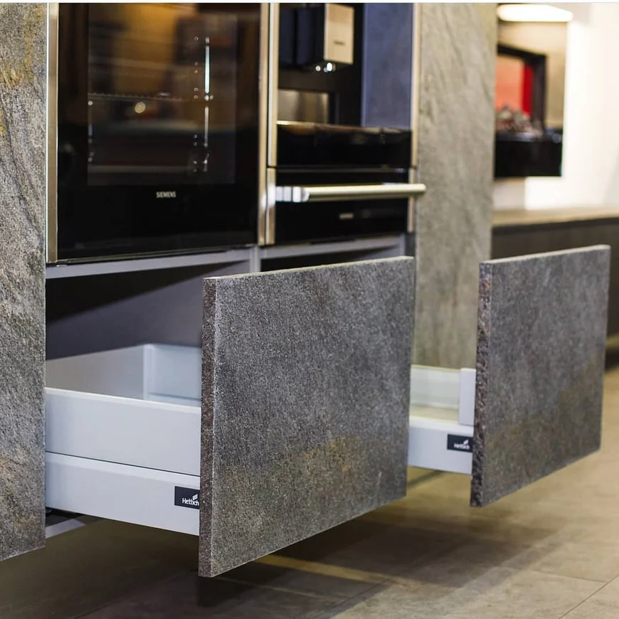 Мебельные фасады из каменного шпона