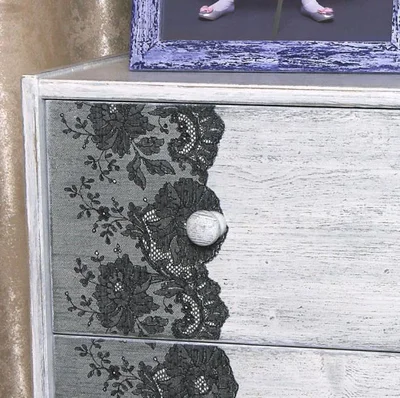 Декор комода кружевом и гипюром