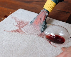 Виды пятен на мебельной обивке