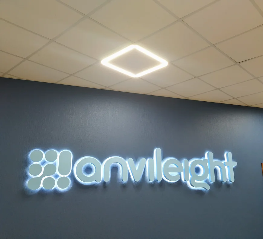 ЛИНЕЙНЫЕ СВЕТОДИОДНЫЕ СВЕТИЛЬНИКИ.