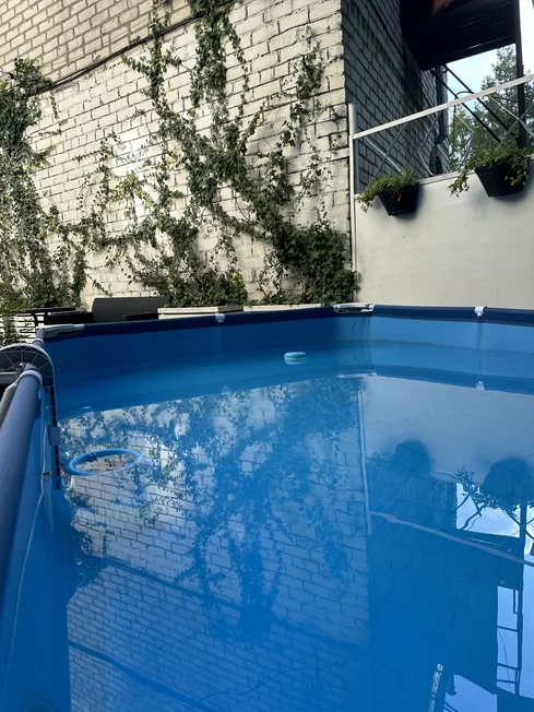 Каркасний басейн Bestway в офісі IT компанії. Харків