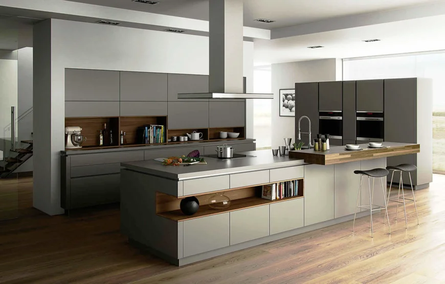 Дерево в дизайне кухни