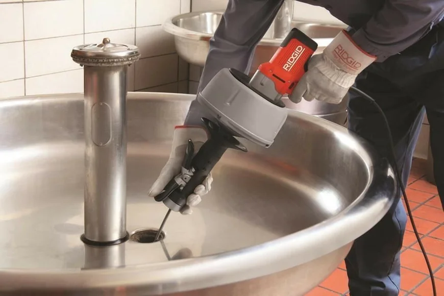 Прочистка канализационных труб в частном доме от компании Труболюб