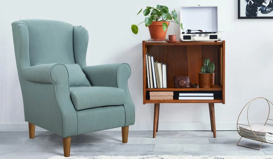 Классическое кресло