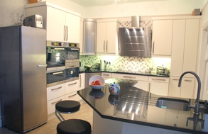 Избегайте острых углов в конструкции островного модуля