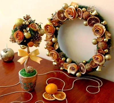 сушеные фрукты - отличный декор для венков, топиариев и гирлянд