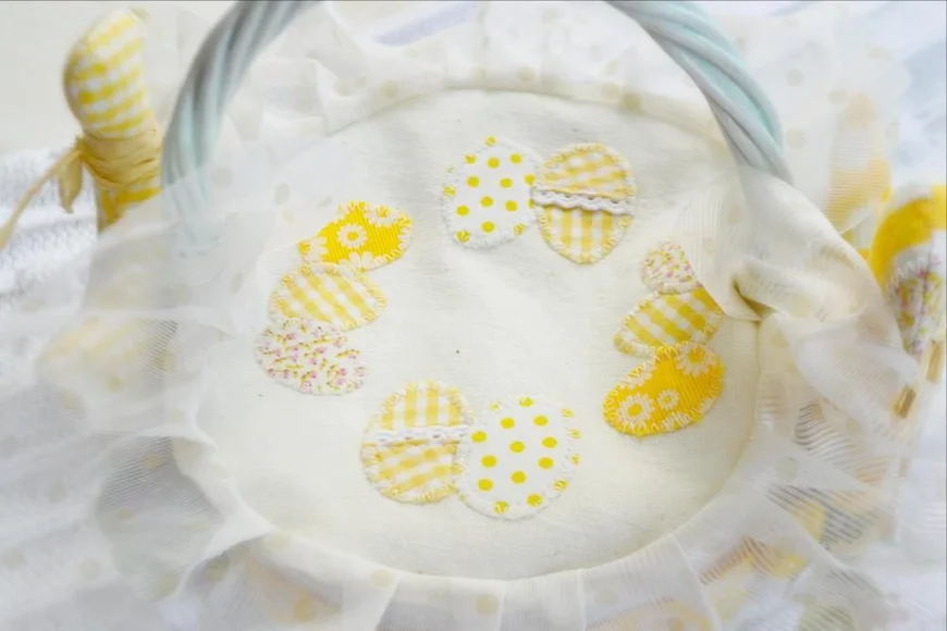 Пасхальная корзинка с накидкой. Автор: Наталия Вороняк Пасхальная корзинка с накидкой. Автор: Наталия Вороняк